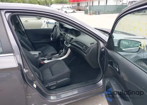 2015 Honda Accord Sport из США, поврежденный, VIN 1HGCR2F59FA023119